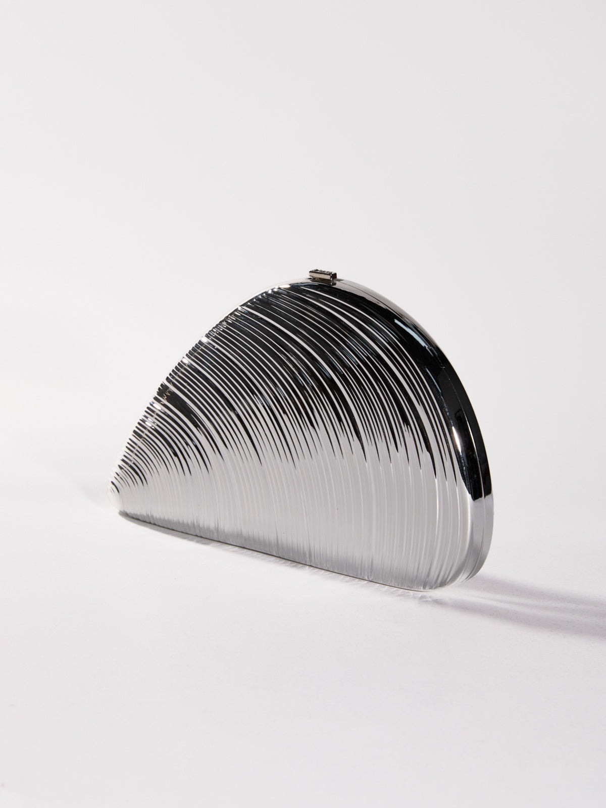 Maika Seashell Convertible Clutch In Silver