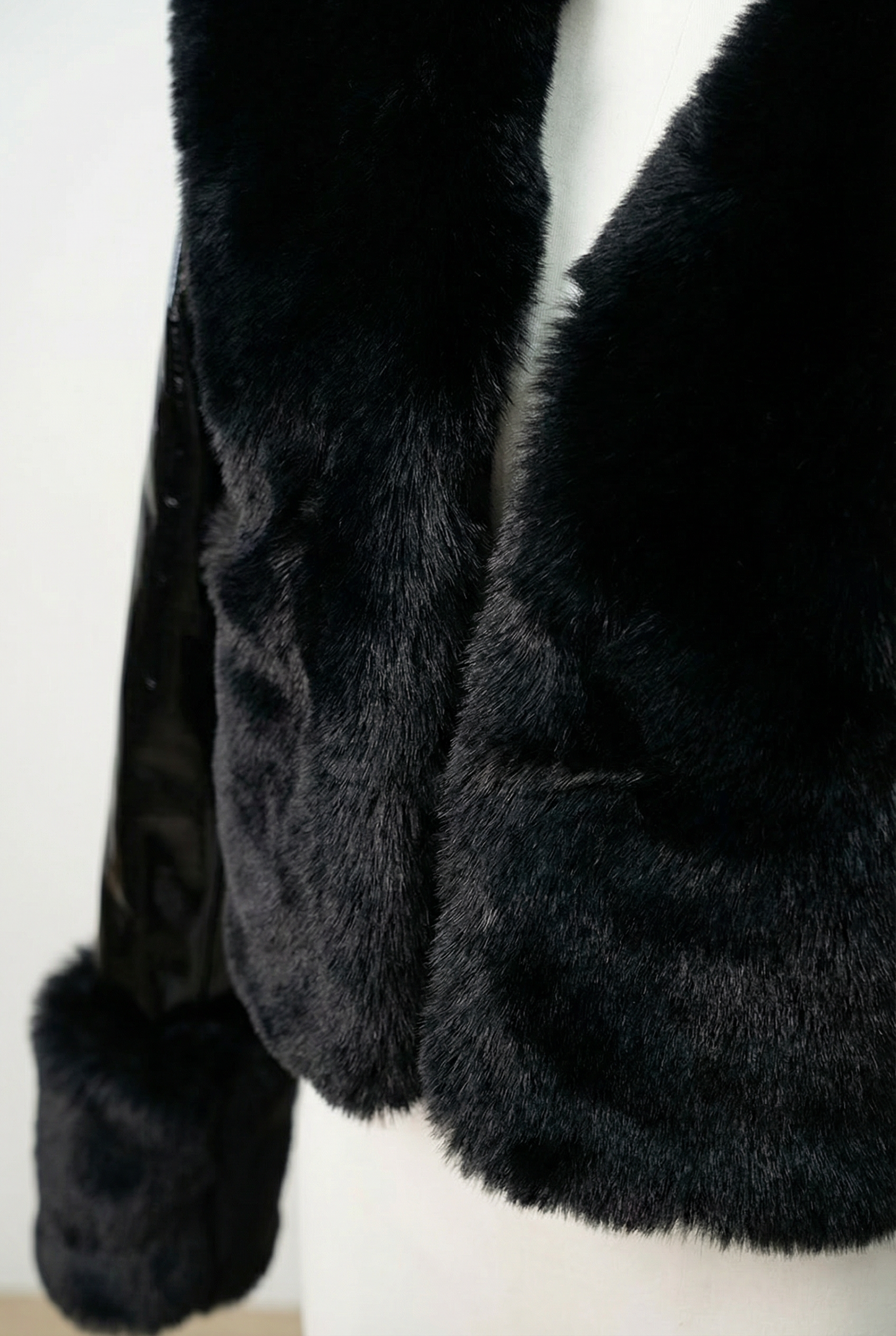 Romane Short Coat – Black