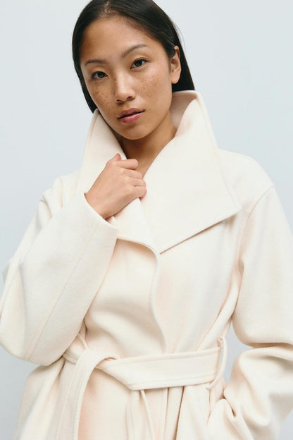 Alma Mid-Length Coat – White